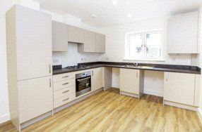 Property photo 2 of 12 Kitchen