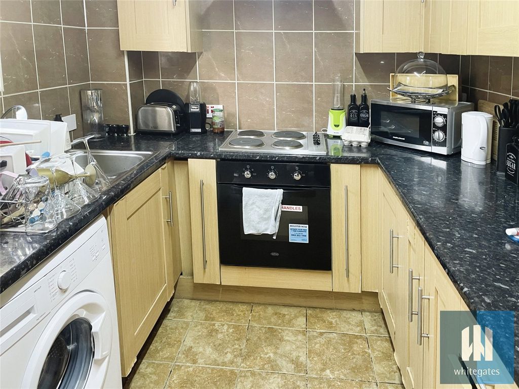 Property photo 2 of 13 Picture No. 22
