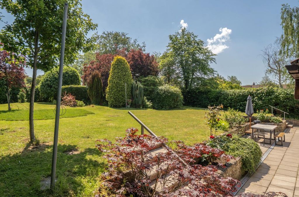 Property photo 2 of 30 Rear Garden