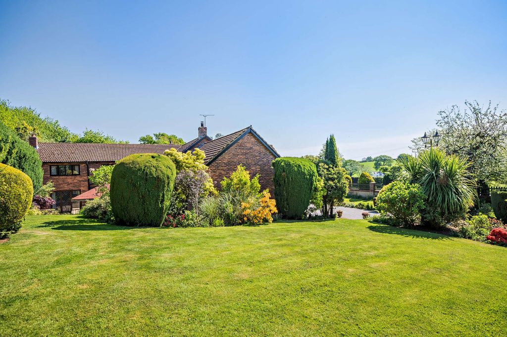Property photo 2 of 38 Picture No. 38