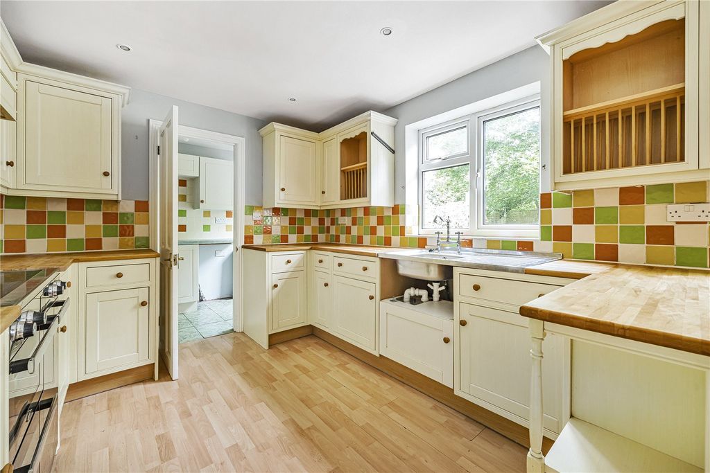 Property photo 2 of 14 Picture No. 04