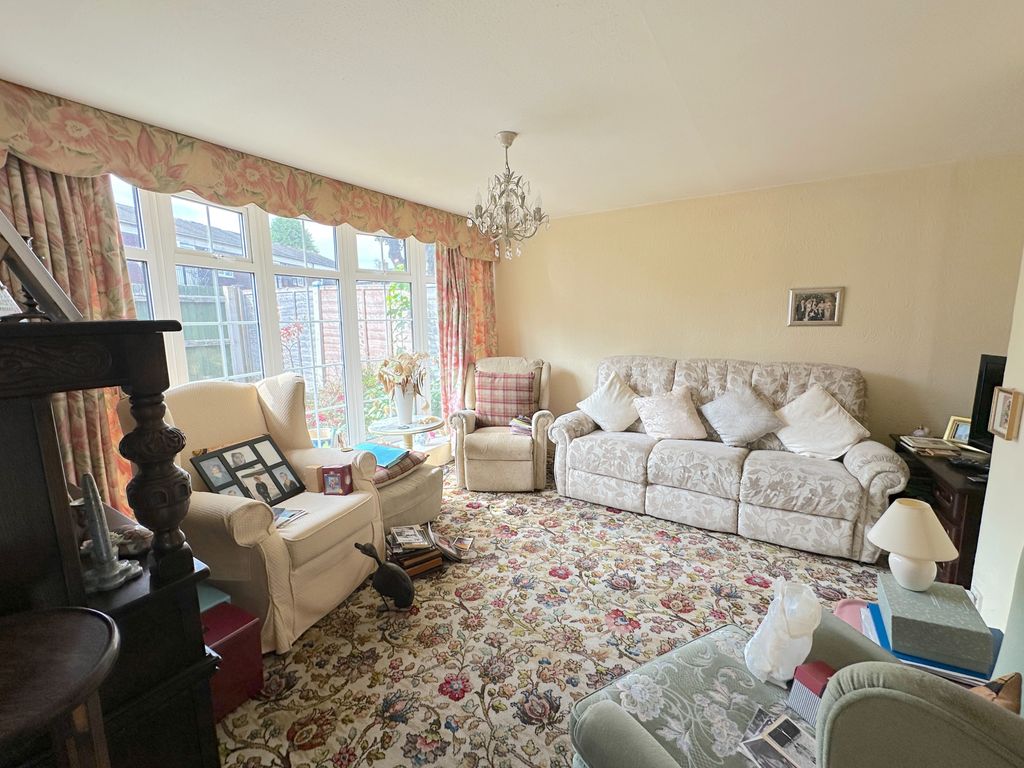 Property photo 3 of 13