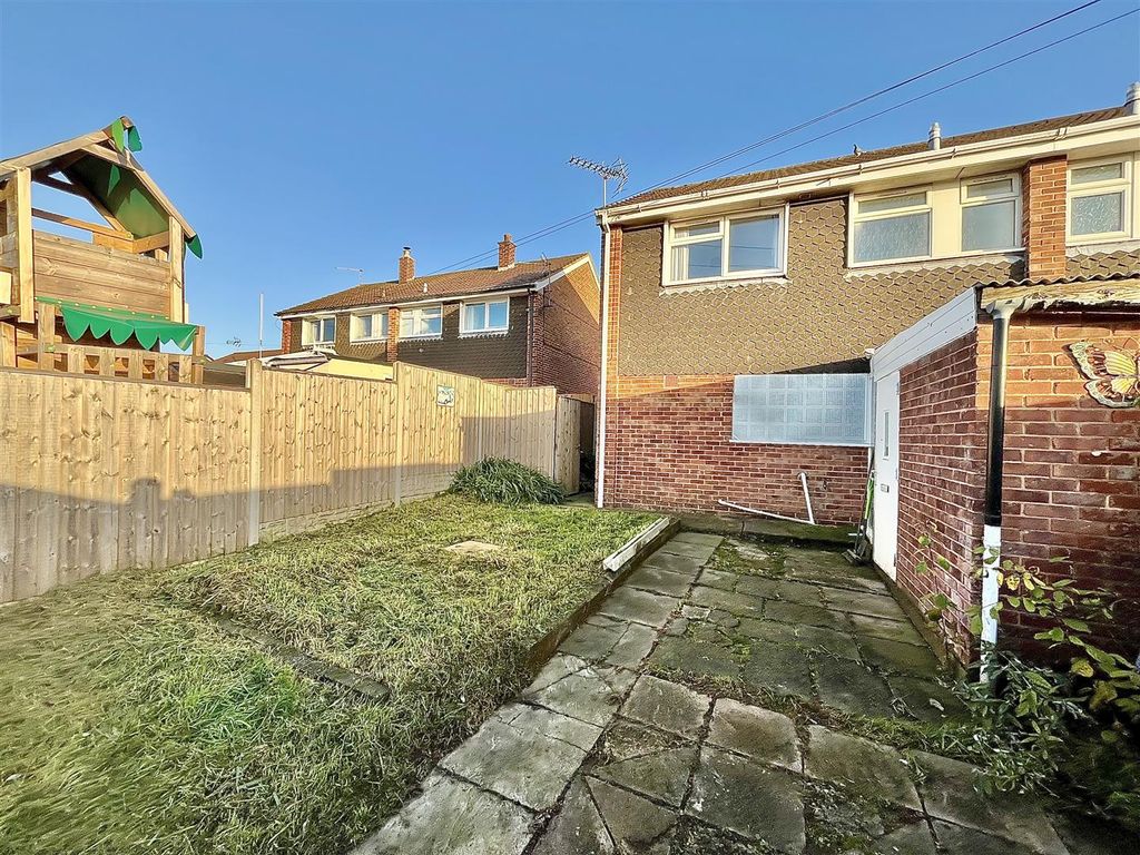 Property photo 2 of 14