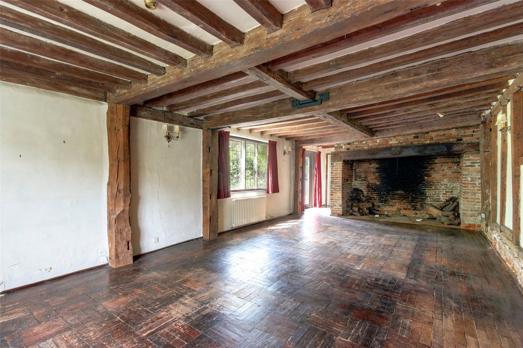 Property photo 3 of 25 Sitting Room