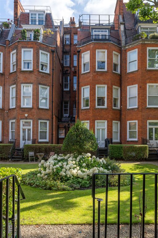 Property photo 3 of 16 Direct Garden Access