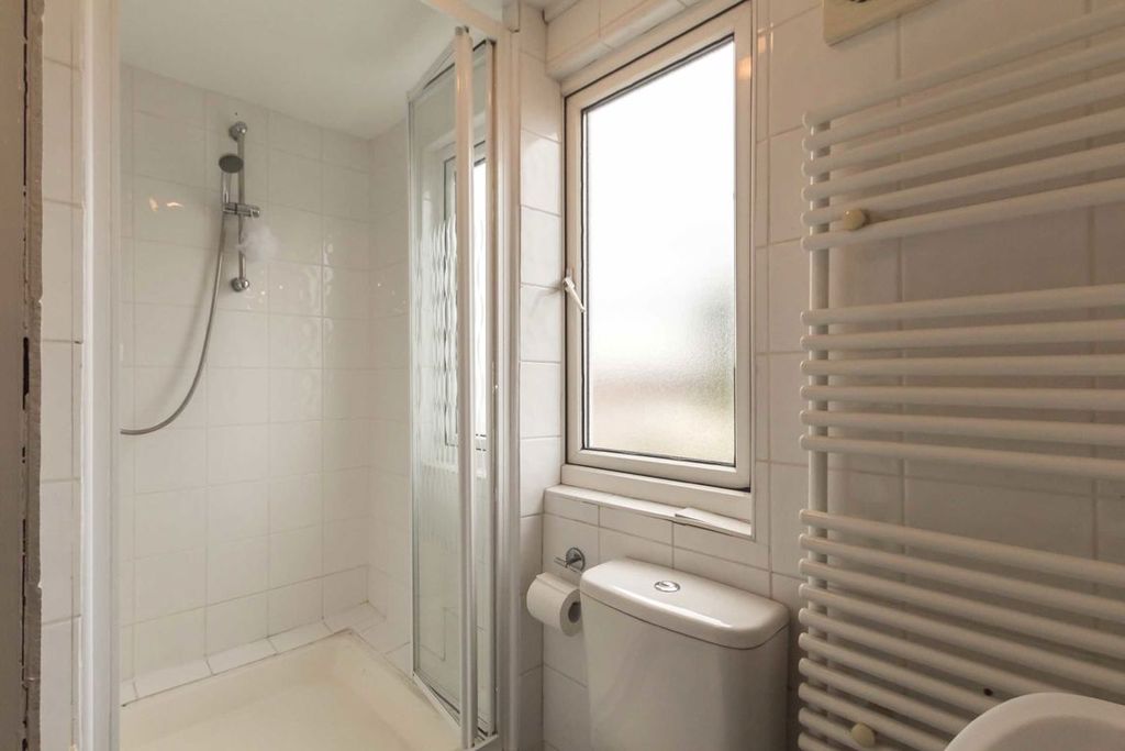 Property photo 3 of 3