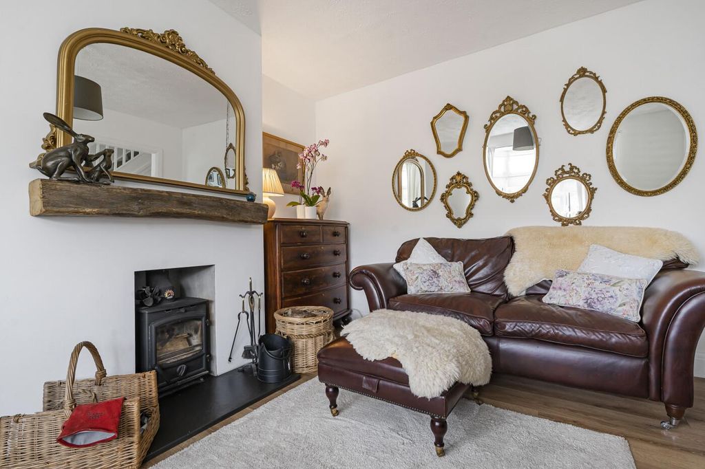 Property photo 3 of 29 Sitting Room