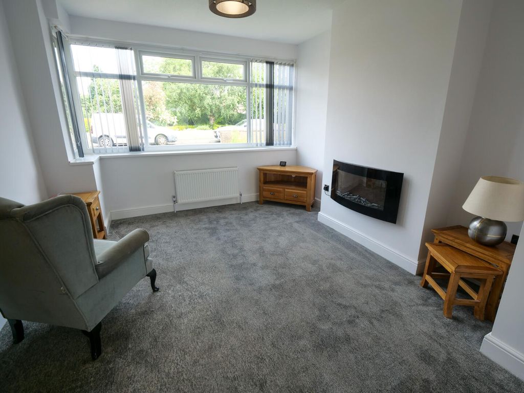 Property photo 3 of 14 Living Room