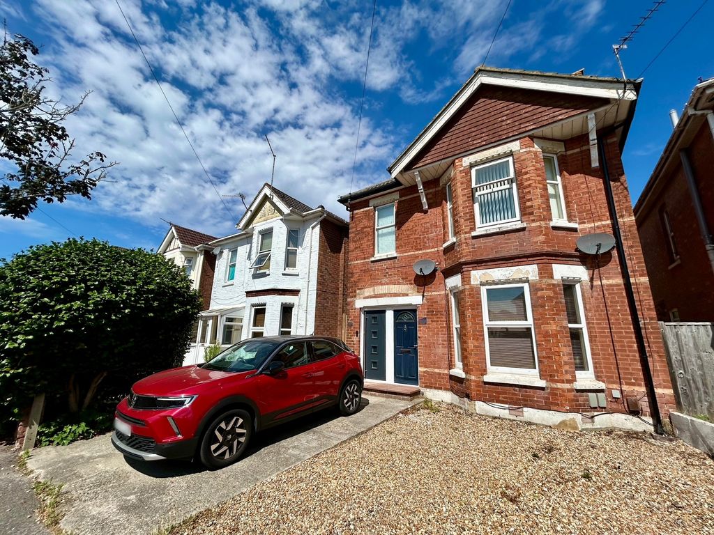 Property photo 1 of 14 Front