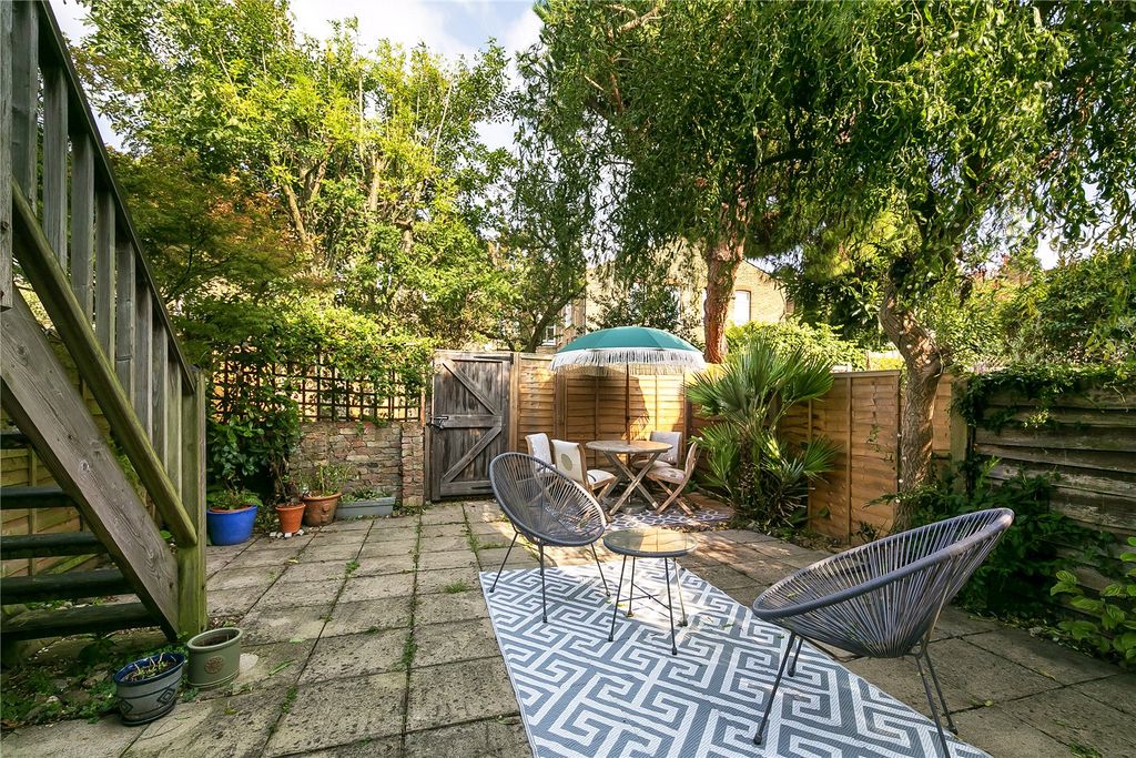 Property photo 2 of 12 Picture No. 02