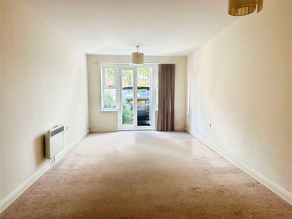 Property photo 3 of 7 Picture No. 07