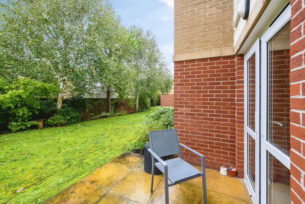 Property photo 3 of 18