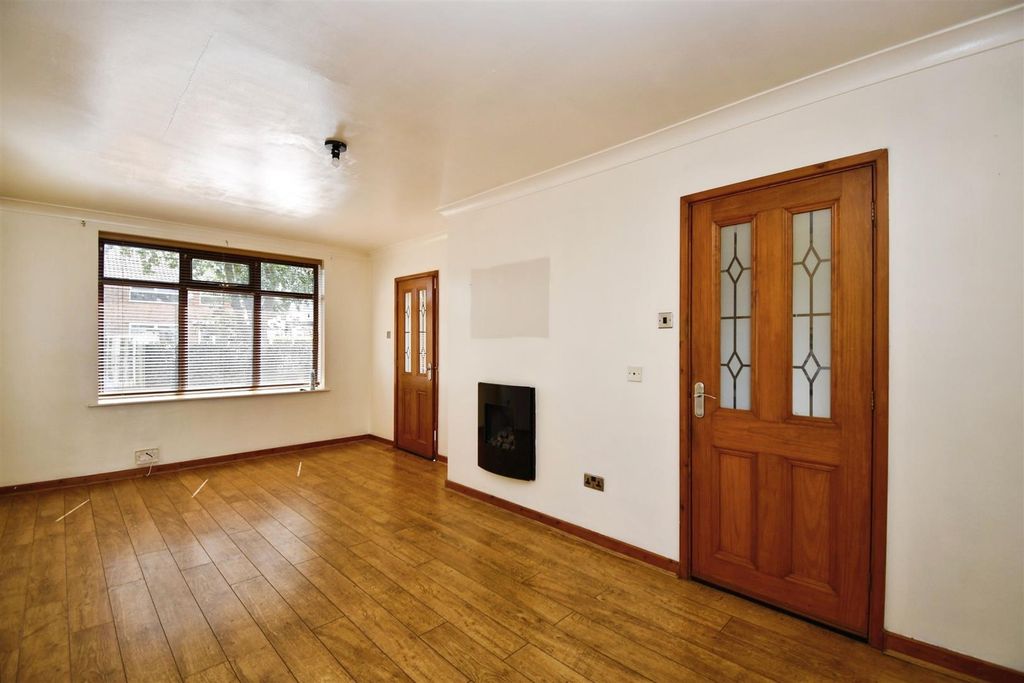 Property photo 2 of 13 3B8B69Fb-65 20Grimston 20 20 2814 29.Jpg