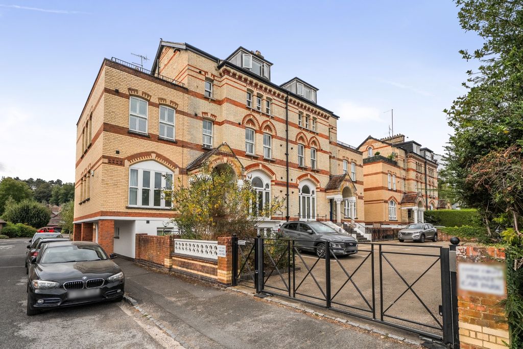 Property photo 1 of 20 5535961