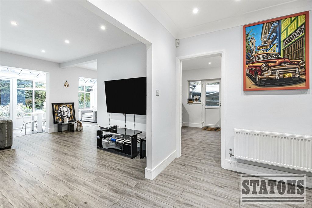 Property photo 3 of 36 Picture No. 34