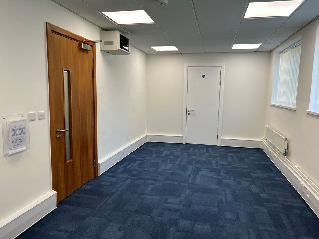 Property photo 1 of 12 10-3 Office