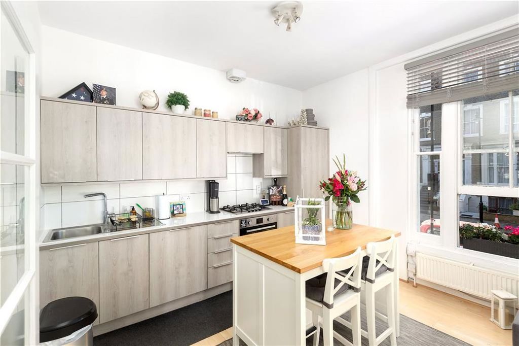 Property photo 2 of 5