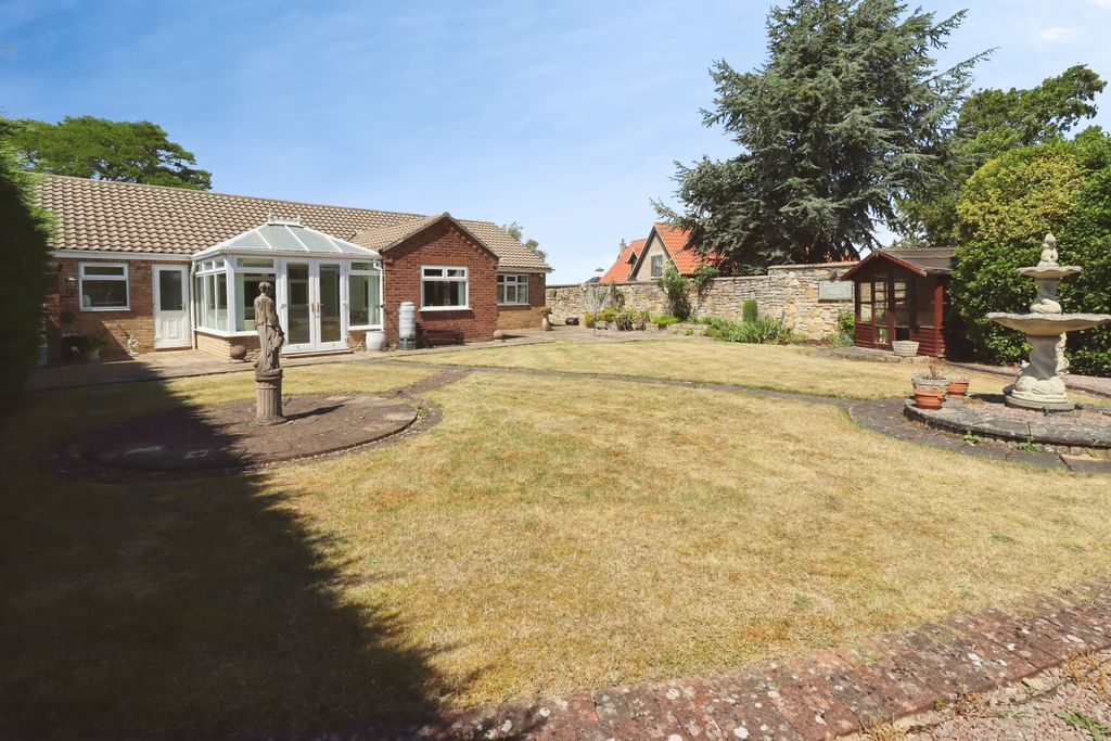 Property photo 2 of 19