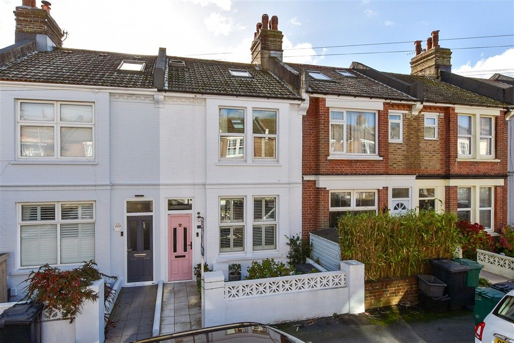 Property photo 1 of 17 External (Web)