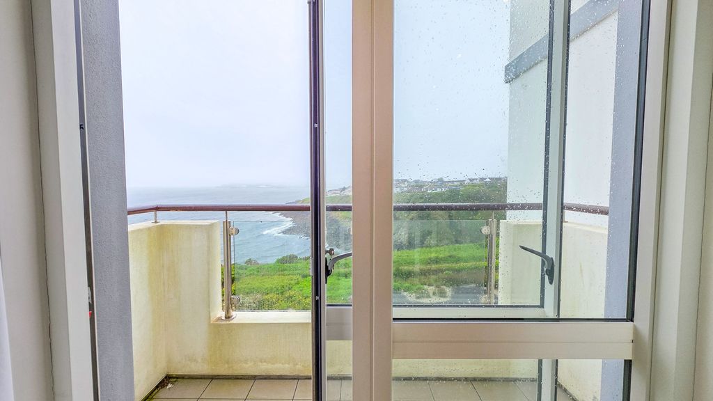 Additional image 18 of 1 bed flat for saleApt. 12 Majestic Apartments, King Edward Road, Onchan IM3