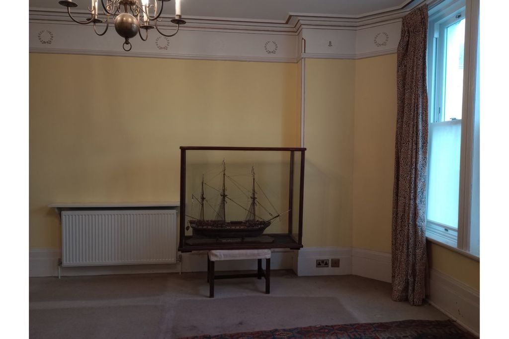 Property photo 3 of 31