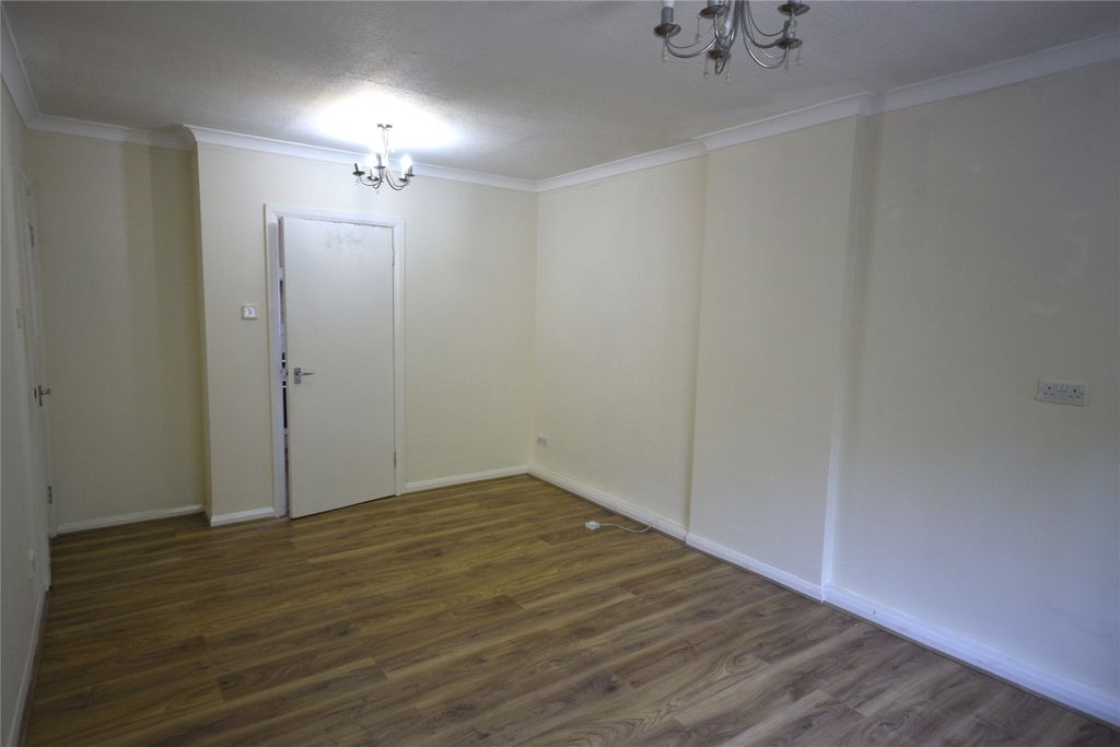 Property photo 3 of 9 Picture No. 08