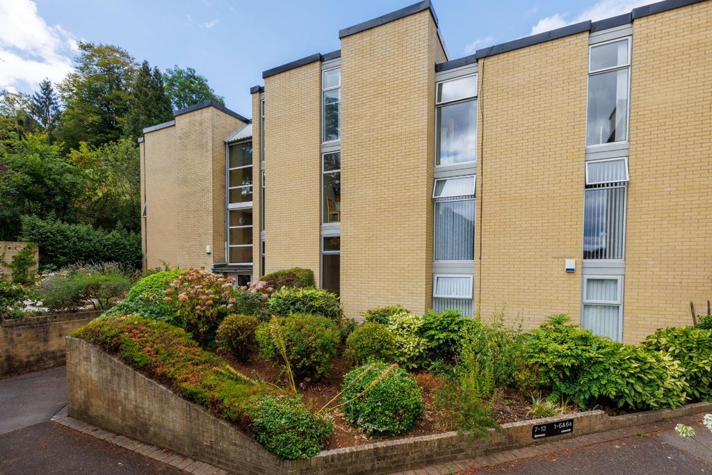 Property photo 2 of 23 Flat 8 Chesterfield House-22.Jpg