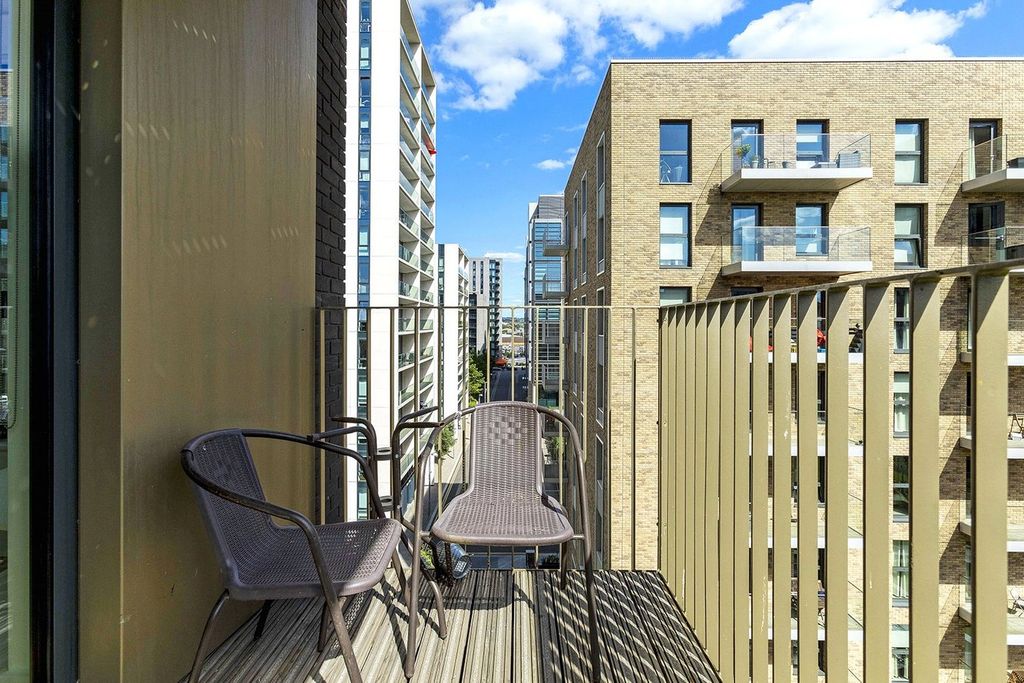 Property photo 2 of 10