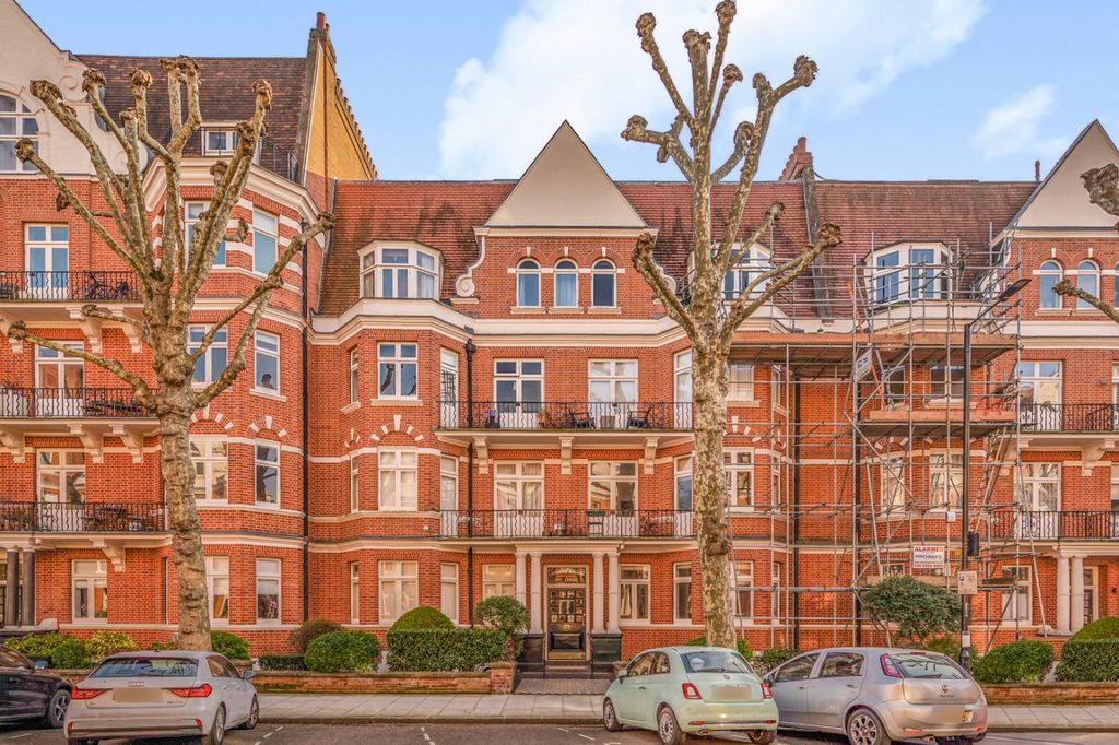 Property photo 2 of 20