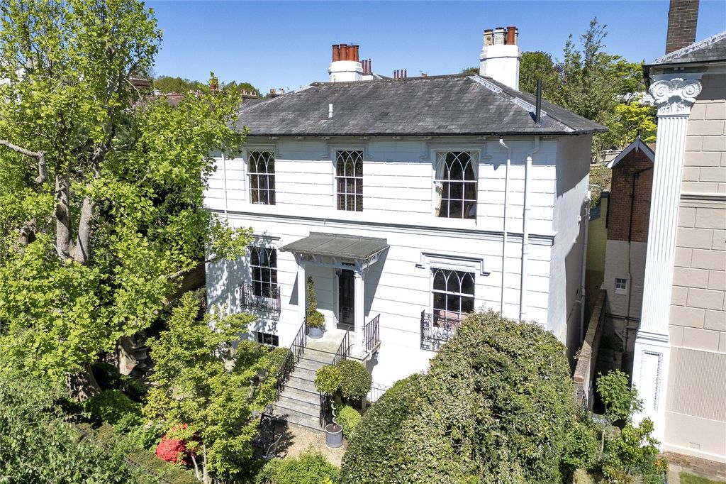 Property photo 1 of 26 Cumberland Villa