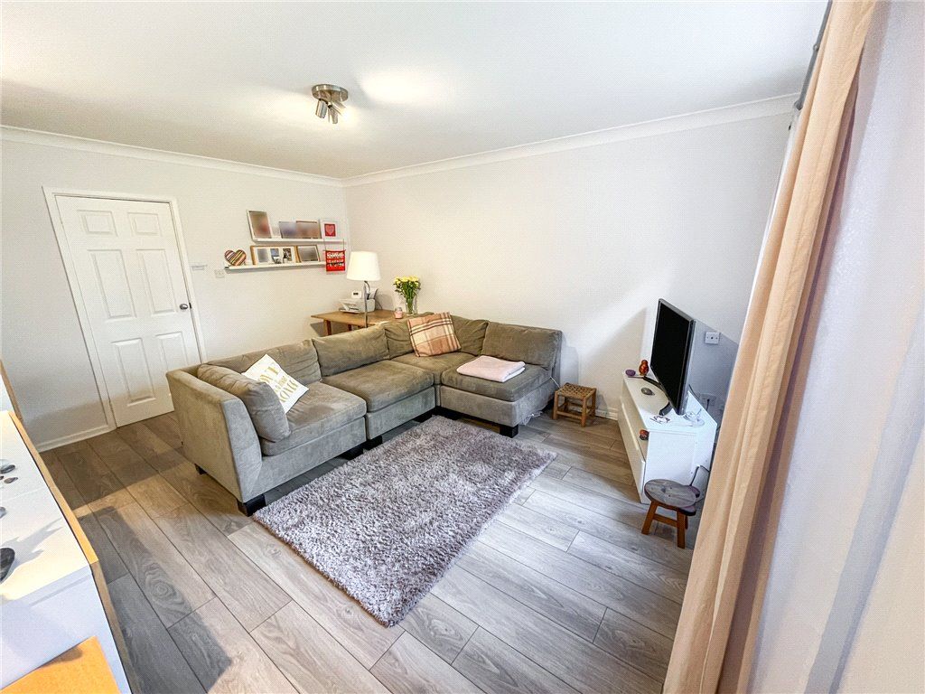 Property photo 3 of 10 Sitting Room