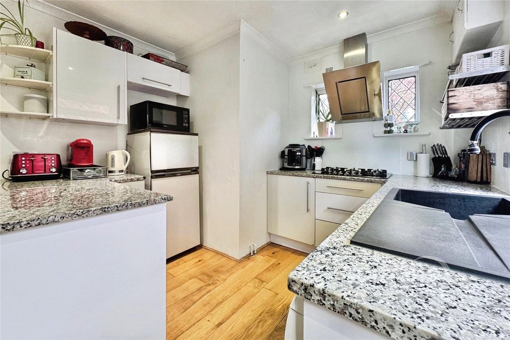 Property photo 3 of 26 Picture No. 31