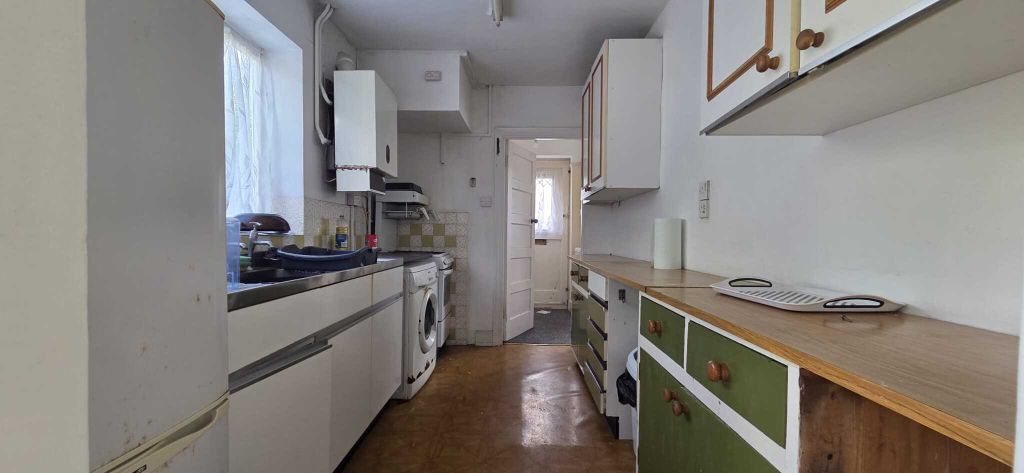 Property photo 3 of 9