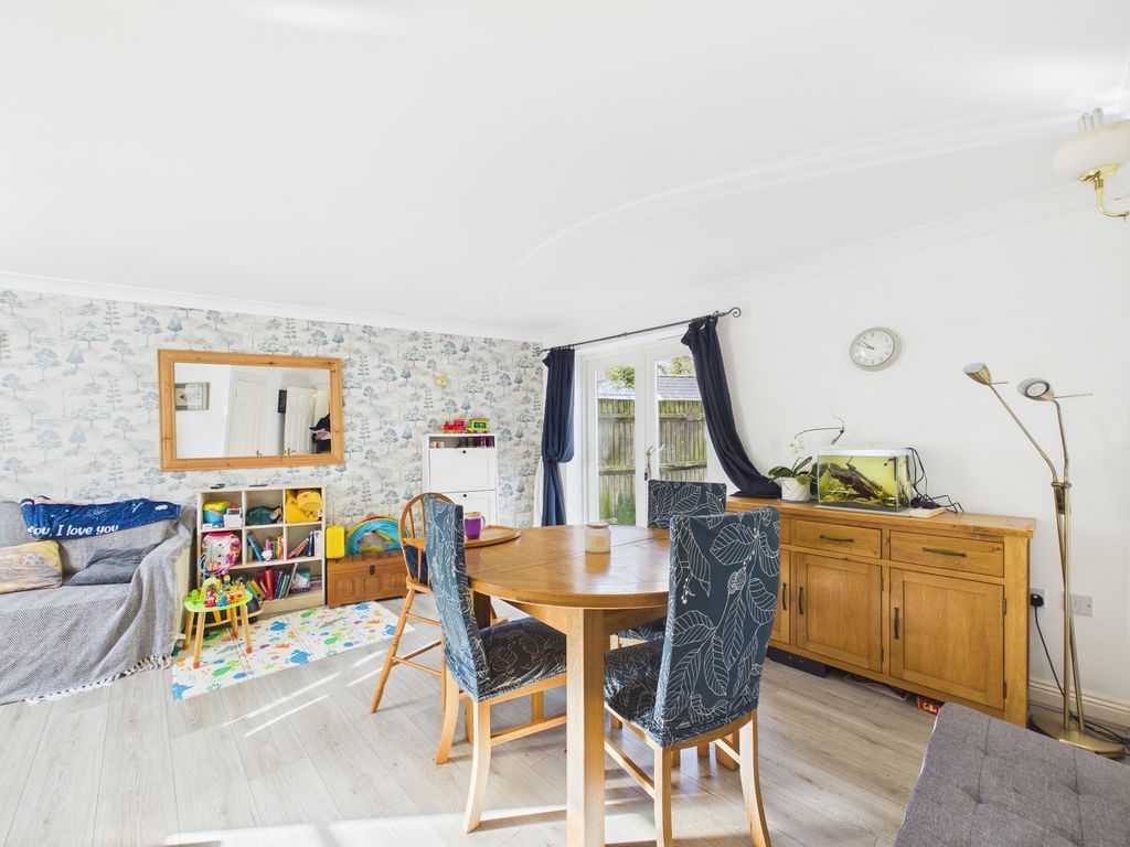 Property photo 2 of 11 Photo 8