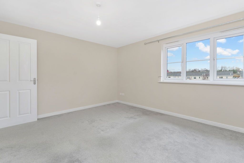 Property photo 3 of 11 Photo 3