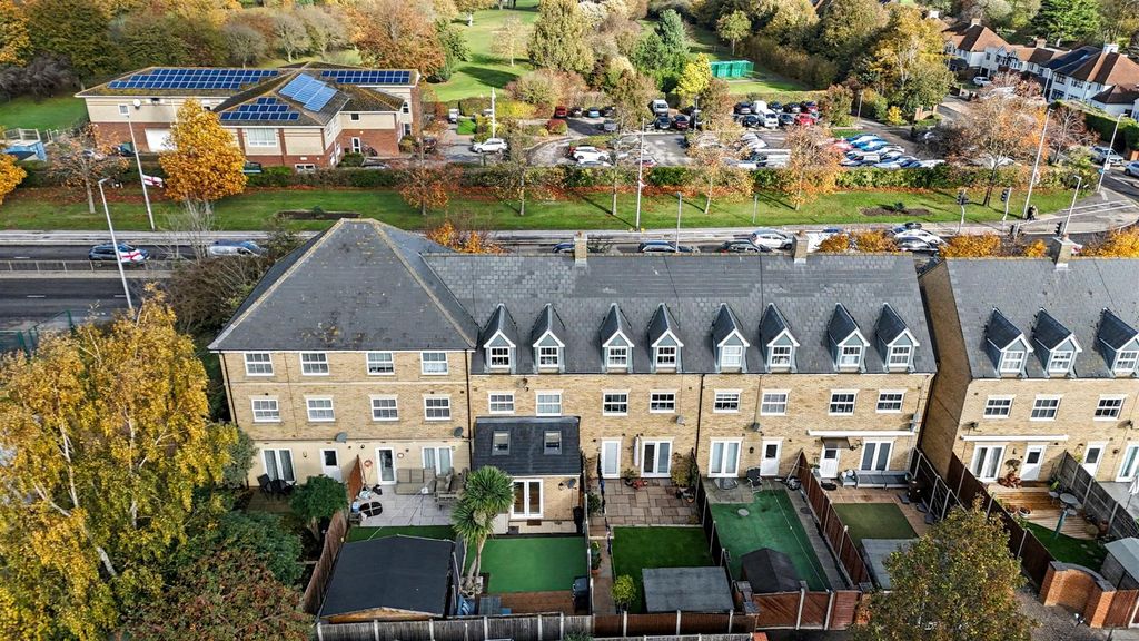 Property photo 2 of 30