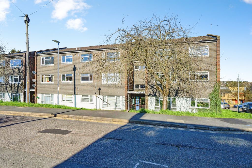 Property photo 1 of 10