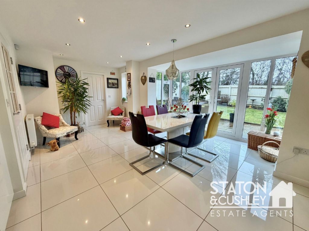 Property photo 3 of 34