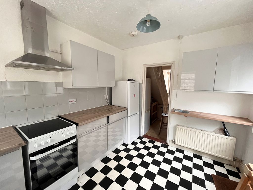 Property photo 3 of 16 Gallery