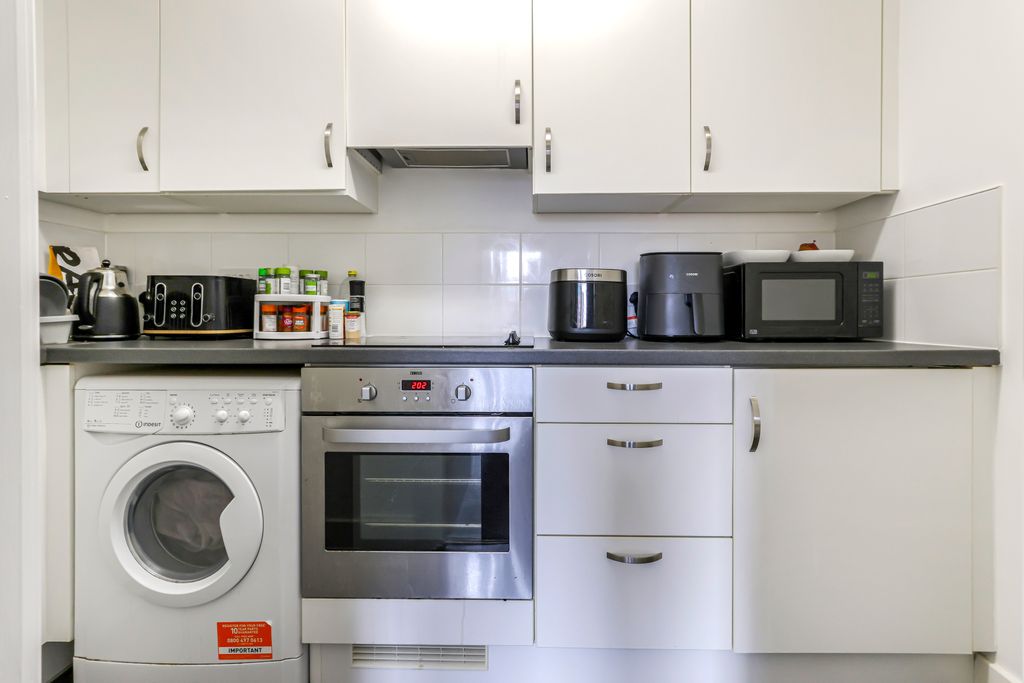 Property photo 2 of 12 333A9730