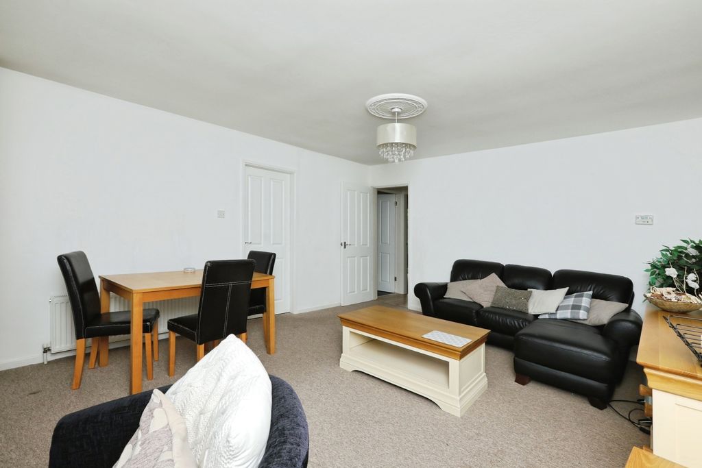 Property photo 3 of 20 Pbox-Img.Jpg