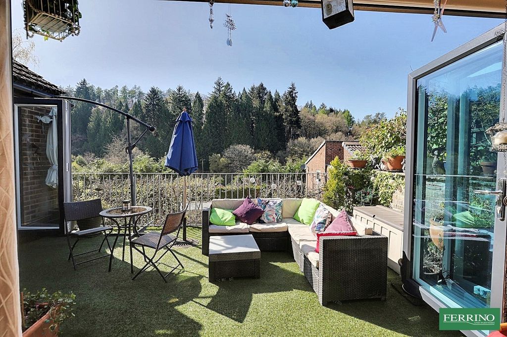 Property photo 2 of 25 Terrace