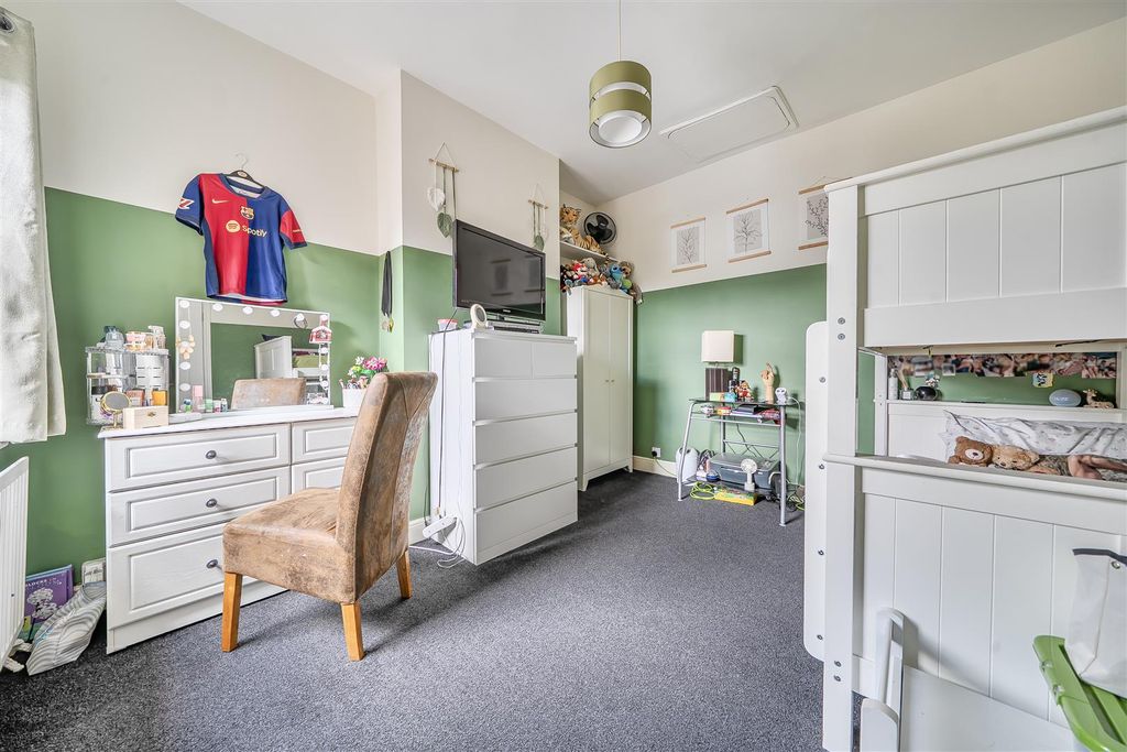 Property photo 3 of 13 1478207-4-6A317Fa7B30Fc.Jpg