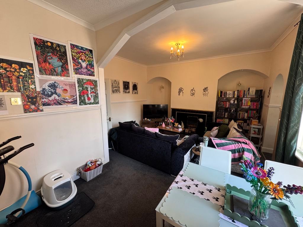 Property photo 3 of 13 Photo 7