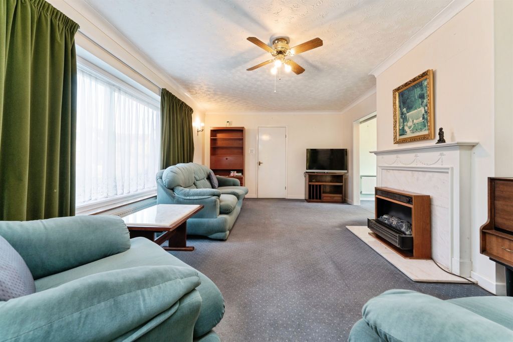 Property photo 3 of 18