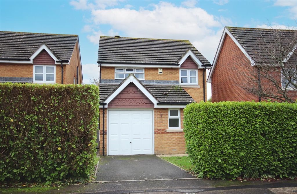 Property photo 1 of 10 Front.Jpg