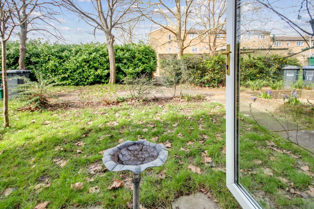 Additional image 9 of 1 bed maisonette for saleCromwell Place, East Grinstead RH19