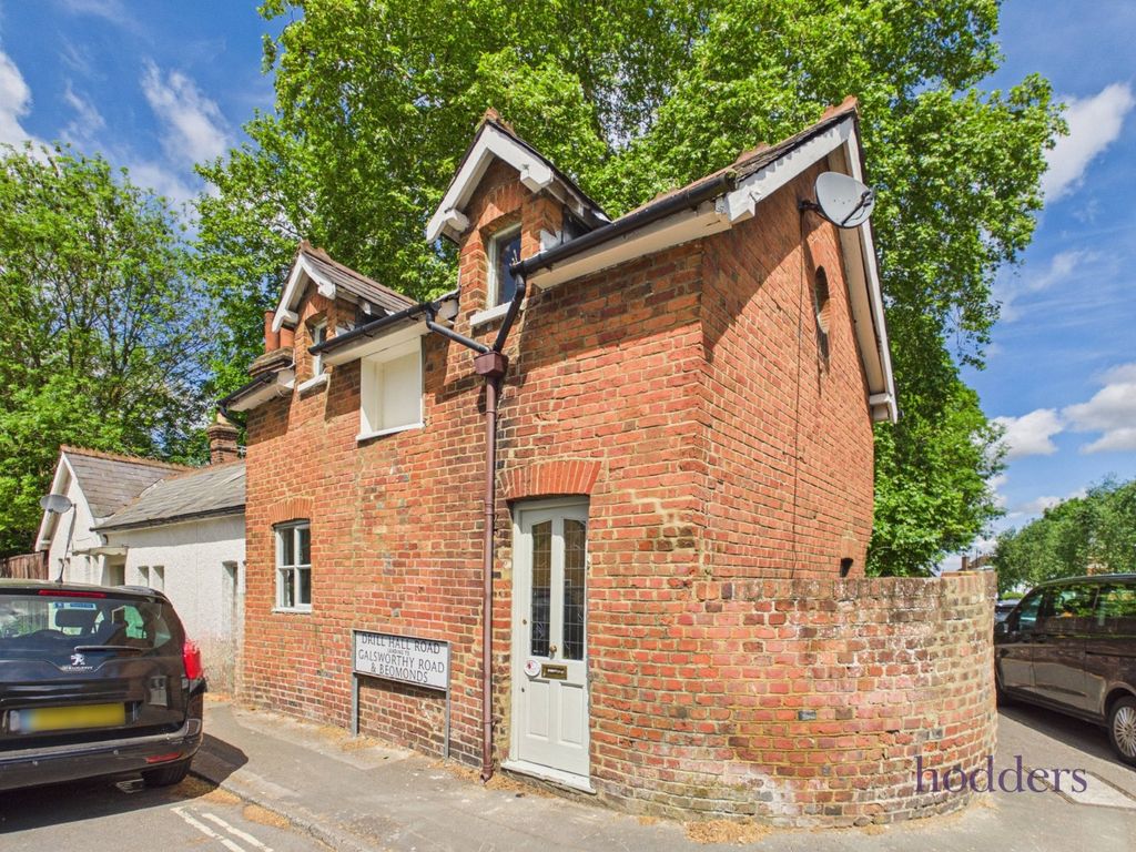Property photo 1 of 18 Picture No. 01