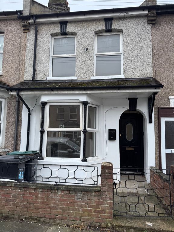 Property photo 1 of 20 Sr Front