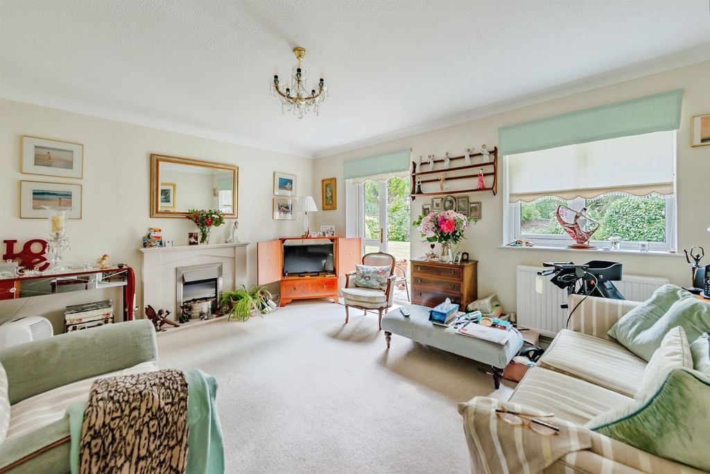 Property photo 3 of 10